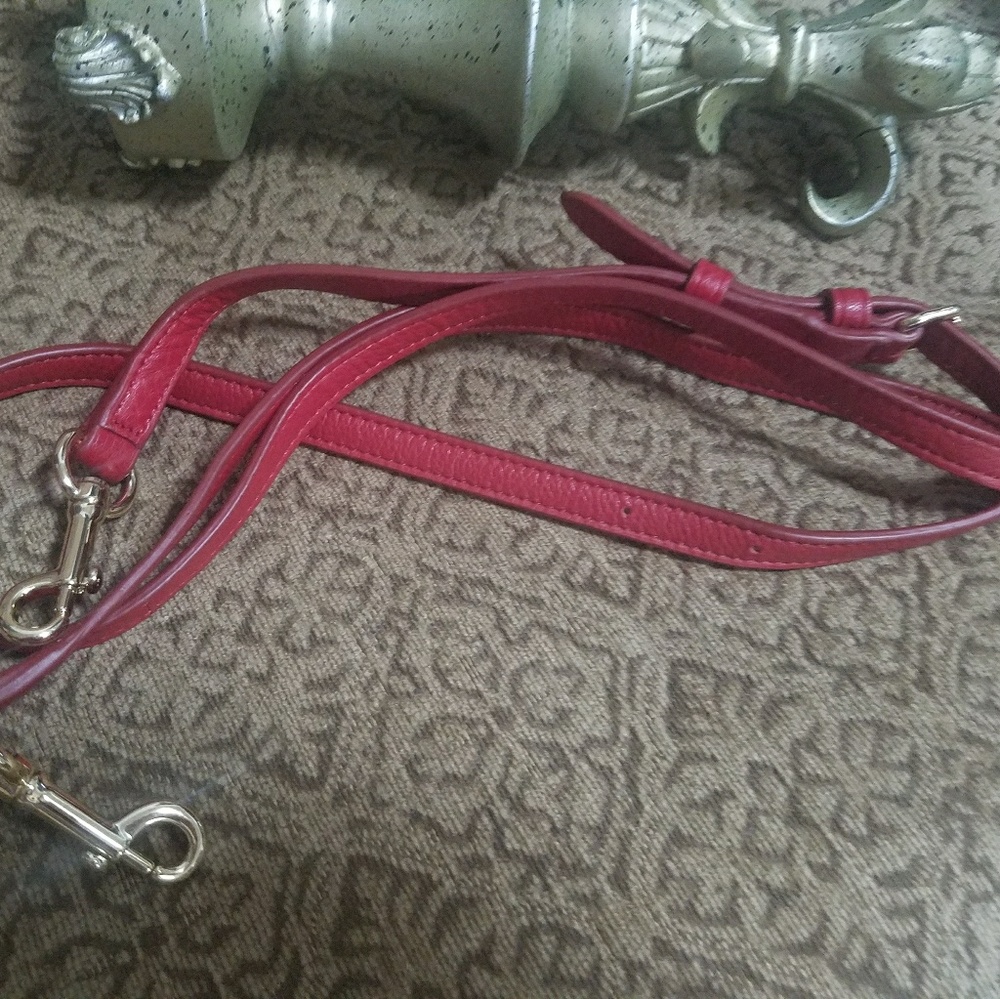 Coach straps Bennett